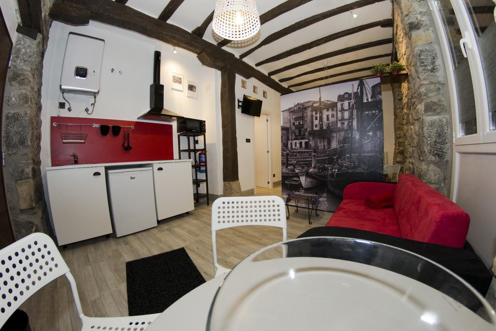 Andra Mari Apartamentu Turistikoak Bermeo Quarto foto
