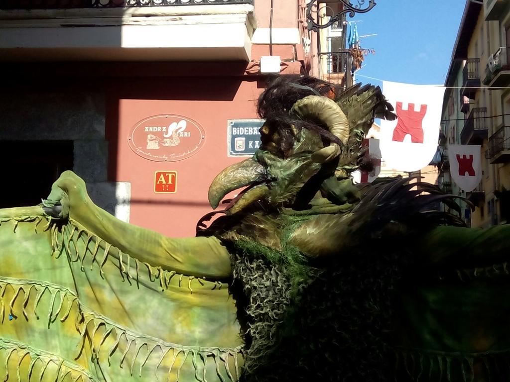 Andra Mari Apartamentu Turistikoak Bermeo Exterior foto